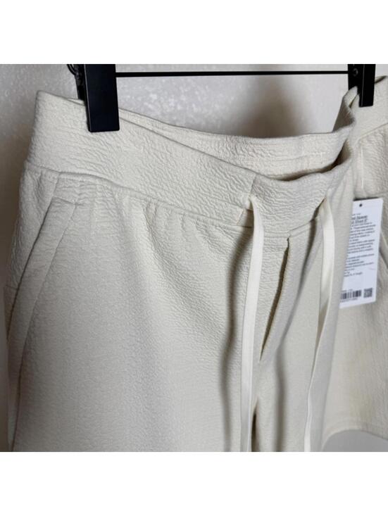 Lululemon Textured Mens Short - Picture 4 of 5